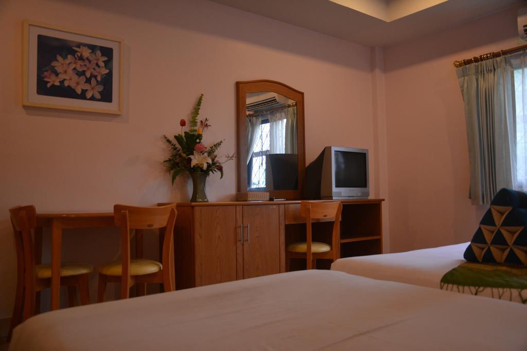 Seven Oaks Inn Jomtien pláž Pokoj fotografie